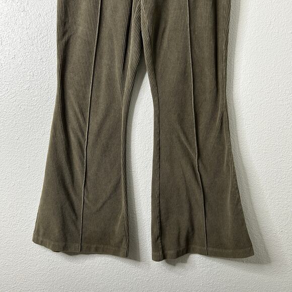 Aerie Groove-On Rib Velour Flare Pants Olive Green Size Medium - Picture 4 of 7